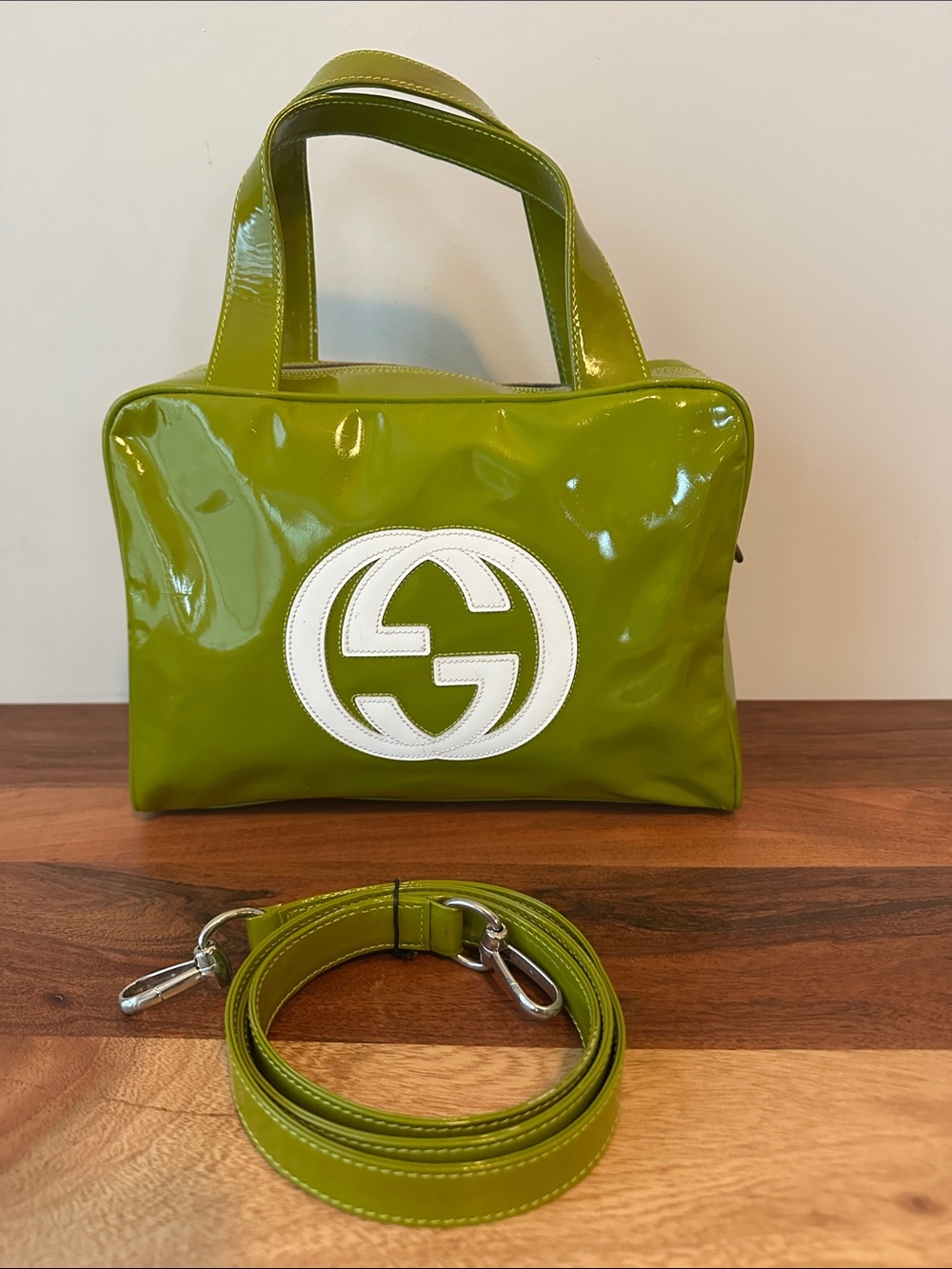 GUCCI Olive Green Patent Leather Handbag - Authentic - EUC - Picture 3 of 14